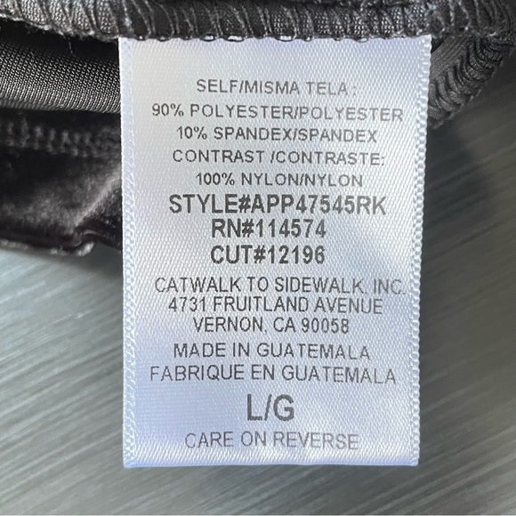 Blouse Sheer Shoulders Ruffled Trim Sleeves - Picture 5 of 8